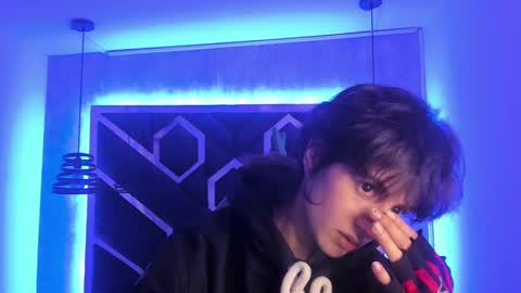   online show from 03.11.25