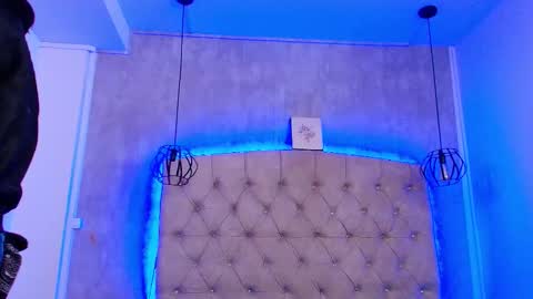   online show from 09.16.25