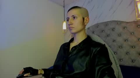   online show from 04.12.26