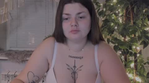 Snapshot of fiery__lady_ chatting on 01.12.25 Evita online show from 01.12.25