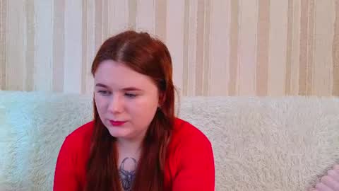 Snapshot of fiery_foxy chatting on 06.25.26 Mabel online show from 06.25.26