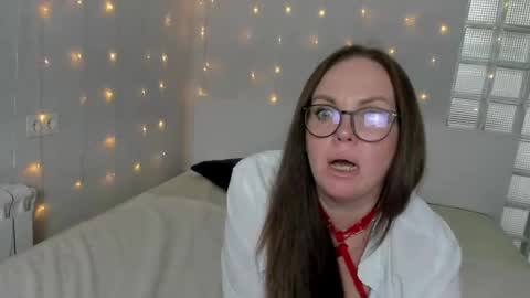 Snapshot of fiery_stella chatting on 03.06.25 Fiery Stella online show from 03.06.25