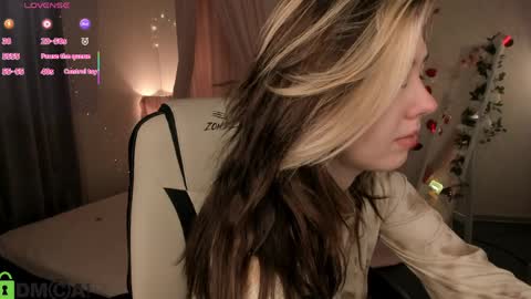 Snapshot of fieryfeline chatting on 03.26.26 Filla online show from 03.26.26