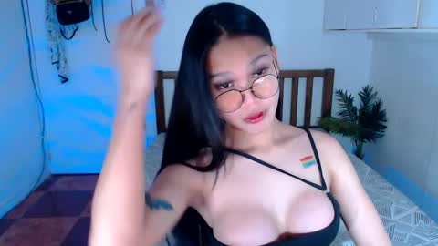 Snapshot of filipina_sassyqirl19xxx chatting on 02.07.25 sweet online show from 02.07.25