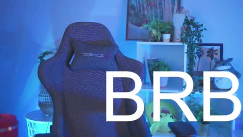 Snapshot of filipinaadams chatting on 01.10.25 cap and Lana online show from 01.10.25