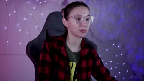 Snapshot of filipinaadams chatting on 01.18.25 cap and Lana online show from 01.18.25