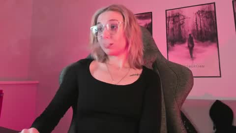 Snapshot of filipinaadams chatting on 03.02.25 cap and Lana online show from 03.02.25