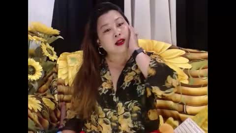 Snapshot of filipinasweetheart chatting on 04.15.26 Yhen online show from 04.15.26