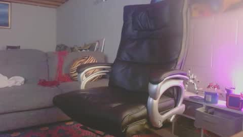 Snapshot of filisdude chatting on 12.02.25 frank online show from 12.02.25