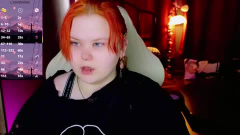 Snapshot of fillisfire chatting on 04.22.26 - online show from 04.22.26
