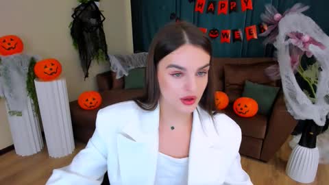 Amanda online show from 10.28.25