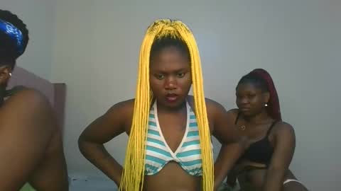 Snapshot of fine_melanie chatting on 01.17.26 melanie online show from 01.17.26