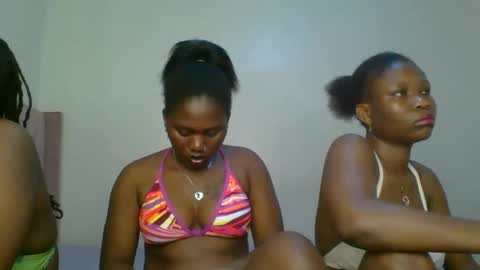 Snapshot of fine_melanie chatting on 02.04.26 melanie online show from 02.04.26