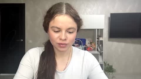Snapshot of fionafaigin chatting on 07.03.26 Lora online show from 07.03.26