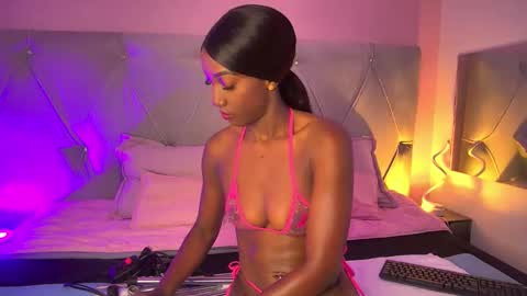 Fiorela Lenin  online show from 10.02.25