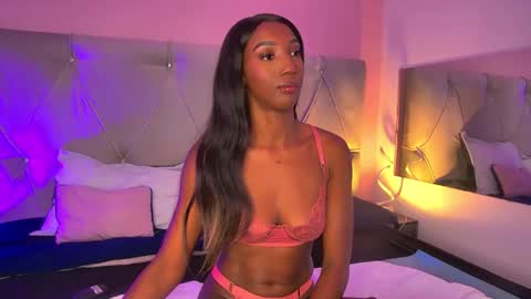 Fiorela Lenin  online show from 10.20.25