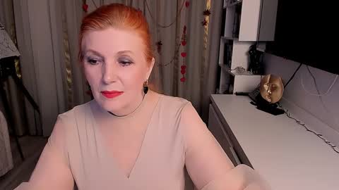 Snapshot of fire_foxone chatting on 02.04.25 FireFox online show from 02.04.25