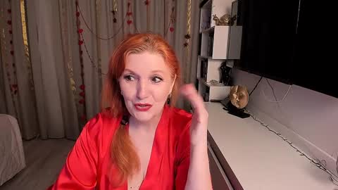 Snapshot of fire_foxone chatting on 02.08.25 FireFox online show from 02.08.25