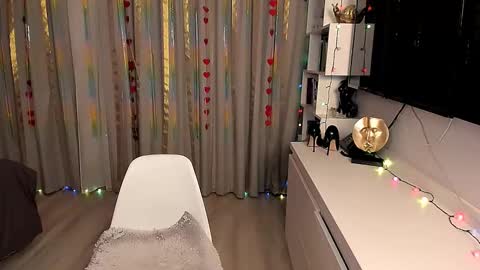 Snapshot of fire_foxone chatting on 02.21.25 FireFox online show from 02.21.25