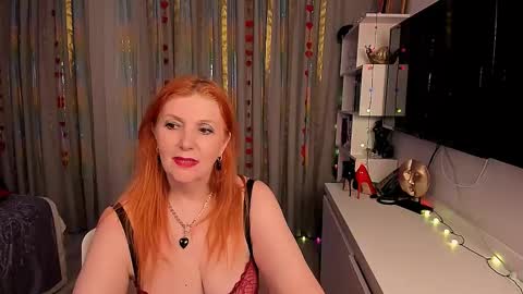 Snapshot of fire_foxone chatting on 03.06.25 FireFox online show from 03.06.25