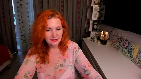 Snapshot of fire_foxone chatting on 09.13.25 FireFox online show from 09.13.25