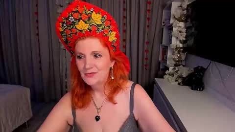 Snapshot of fire_foxone chatting on 11.12.25 FireFox online show from 11.12.25