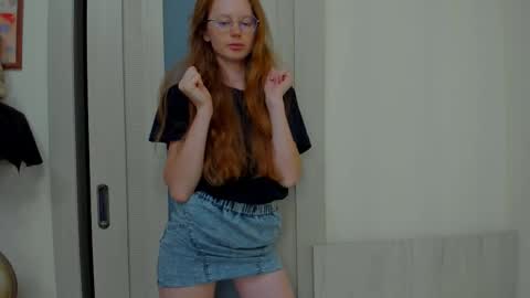 fire_luna online show from 09.10.25