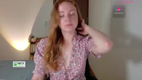 Snapshot of fire_red_ chatting on 06.29.26 Liss online show from 06.29.26