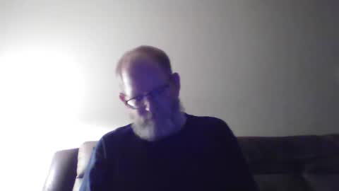 Hercomeonmyface online show from 02.07.25