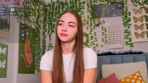 Snapshot of fit_girlfriend chatting on 12.18.25 Ashle online show from 12.18.25