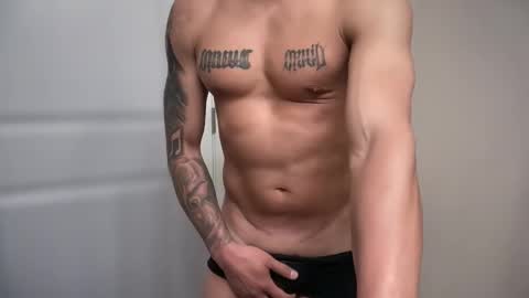 Snapshot of fithornyandtatted chatting on 05.14.26 fithornyandtatted online show from 05.14.26