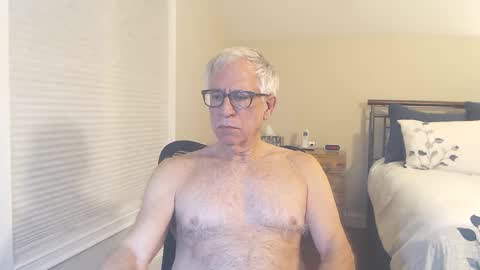 Snapshot of fitman999 chatting on 01.08.25 Jon online show from 01.08.25