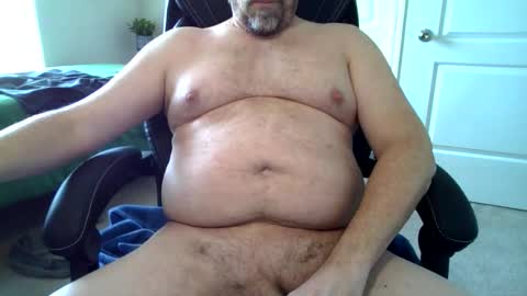 Snapshot of fitnhairy01 chatting on 04.23.26 fitnhairy01 online show from 04.23.26