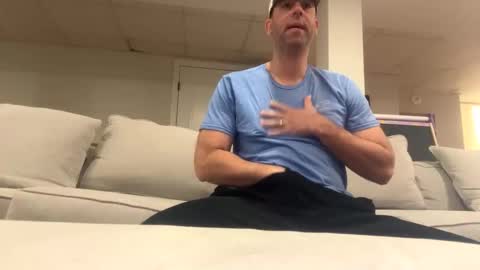 fittallhungdilf online show from 03.30.26