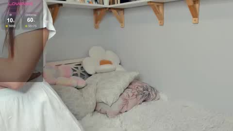 Snapshot of flawfull chatting on 10.17.25 Cheryl 3 online show from 10.17.25