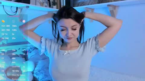 Snapshot of flawfull chatting on 12.05.25 Cheryl 3 online show from 12.05.25