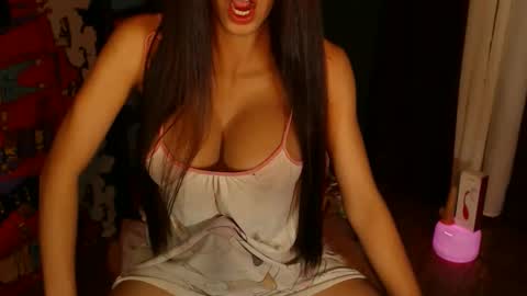 Snapshot of flexibleyassi chatting on 01.21.25 yassi online show from 01.21.25