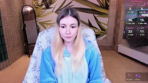 Snapshot of fleximona chatting on 05.17.26 FlexiMona online show from 05.17.26