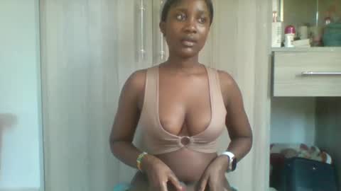 flirty_arrya online show from 05.20.26