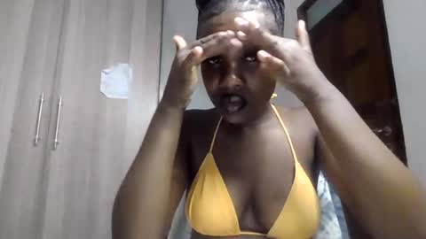 Snapshot of flirty_arrya chatting on 06.22.26 flirty_arrya online show from 06.22.26