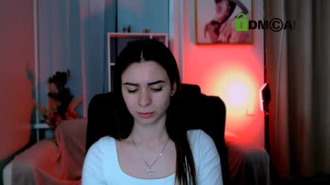 Snapshot of flora_ri chatting on 02.01.25 just ask me online show from 02.01.25