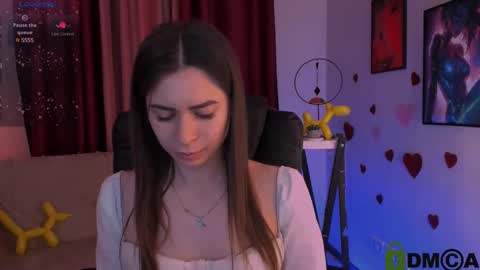 Snapshot of flora_ri chatting on 02.14.25 just ask me online show from 02.14.25