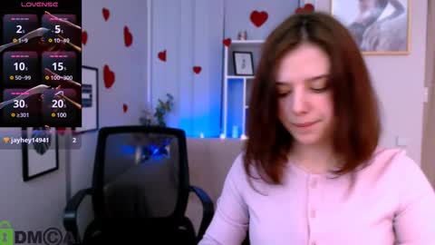 Snapshot of flora_ri chatting on 03.03.25 just ask me online show from 03.03.25