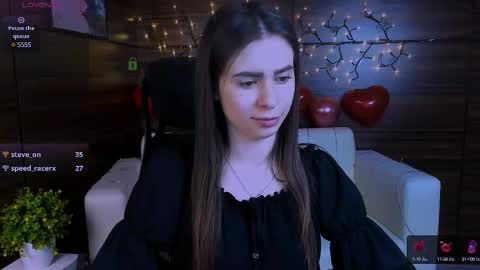 Snapshot of flora_ri chatting on 03.07.25 just ask me online show from 03.07.25