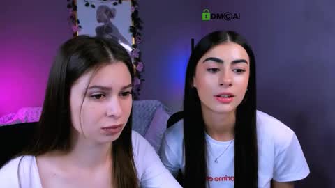 Snapshot of flora_ri chatting on 10.09.25 just ask me online show from 10.09.25