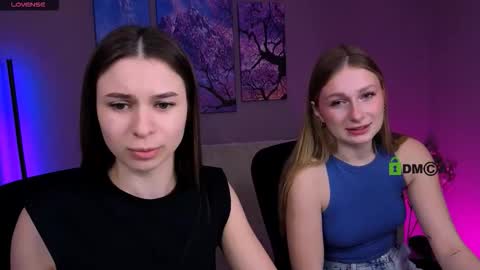 Snapshot of flora_ri chatting on 12.15.25 just ask me online show from 12.15.25