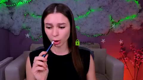 Snapshot of flora_ri chatting on 06.17.26 just ask me online show from 06.17.26