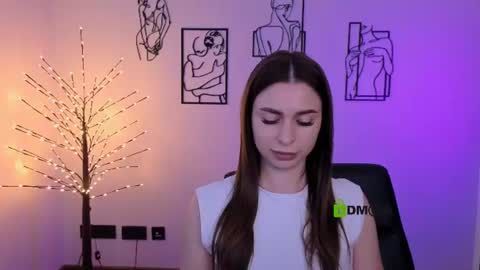 Snapshot of flora_ri chatting on 07.15.26 just ask me online show from 07.15.26