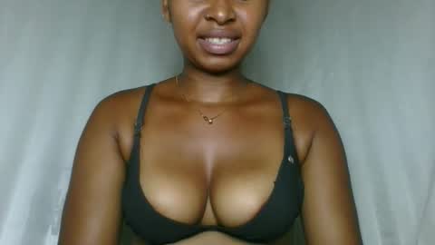 florencia011 online show from 12.20.25