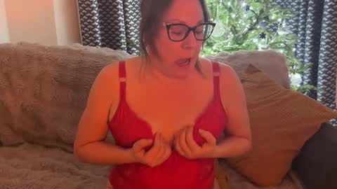 flossyishot online show from 12.25.24